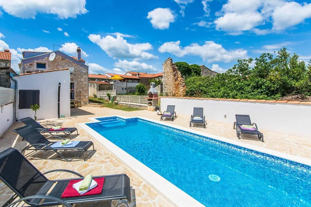 Villa Pax Marčana